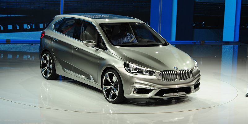 Illustration for article titled The Concept Active Tourer Is BMW's Front-Wheel Drive Vision Of An Urban Future